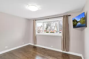 250 N Irving Ave, Hillside, IL 60162 - Photo 14