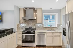 250 N Irving Ave, Hillside, IL 60162 - Photo 12