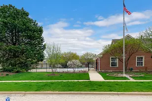 30W038 Willow Ln, Warrenville, IL 60555 - Photo 28