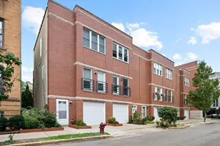 4633 N Winthrop Ave, Chicago, IL 60640 - Photo 1