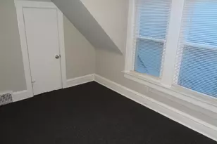 835 Oak St, Elgin, IL 60123 - Photo 40