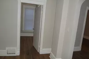 835 Oak St, Elgin, IL 60123 - Photo 12