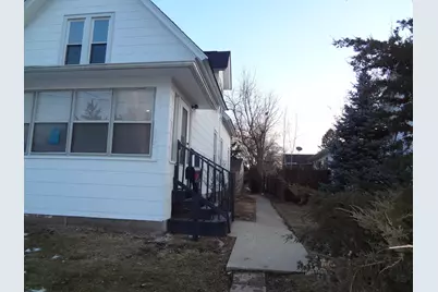 835 Oak Street, Elgin, IL 60123 - Photo 2