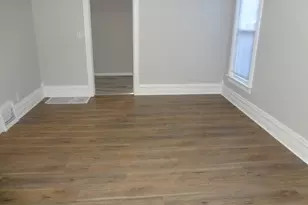 835 Oak St, Elgin, IL 60123 - Photo 16