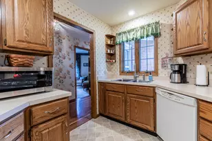 236 Hideaway Dr, Princeton, IL 61356 - Photo 10