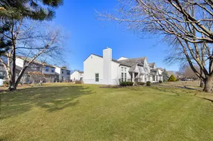 1266 Seabury Cir, Carol Stream, IL 60188 - Photo 2