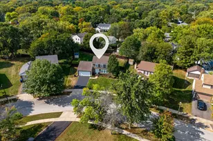 233 Briarheath Ln, Naperville, IL 60565 - Photo 34