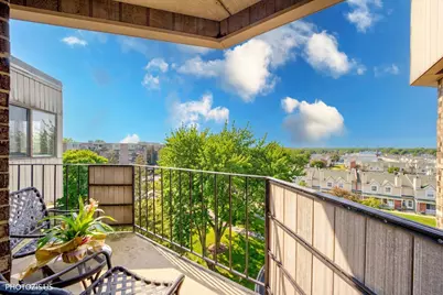 1275 E Baldwin Lane #602, Palatine, IL 60074 - Photo 4