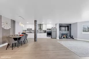 1275 E Baldwin Ln, Palatine, IL 60074 - Photo 8