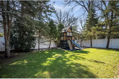 6529 N Ponchartrain Boulevard, Chicago, IL 60646 - Photo 30