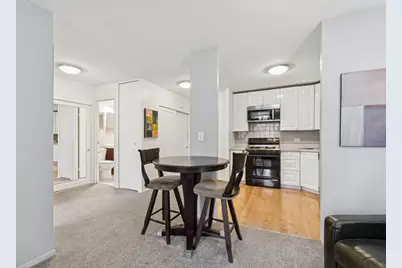 400 E Randolph Street #3002, Chicago, IL 60601 - Photo 6