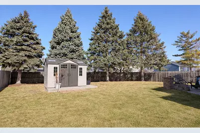 1565 Candlewood Drive, Crystal Lake, IL 60014 - Photo 18