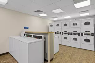 5100 N Marine Dr, Chicago, IL 60640 - Photo 14