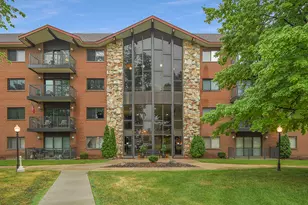 2301 183rd St, Homewood, IL 60430 - Photo 2