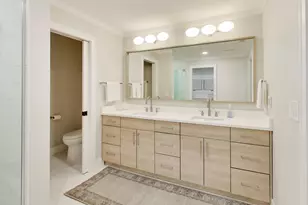 1821 Wildberry Dr, Glenview, IL 60025 - Photo 12