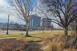 405 W Front St, Wheaton, IL 60187 - Photo 16