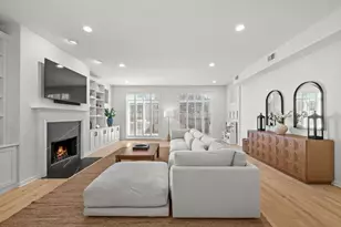 2650 N Mildred Ave, Chicago, IL 60614 - Photo 2