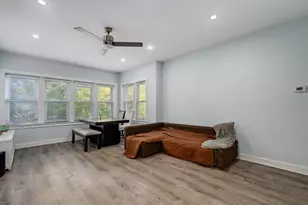6423 N Leavitt St, Chicago, IL 60645 - Photo 4