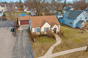 15 W Woodstock St, Crystal Lake, IL 60014 - Photo 30
