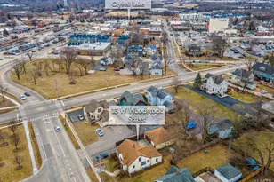 15 W Woodstock St, Crystal Lake, IL 60014 - Photo 32