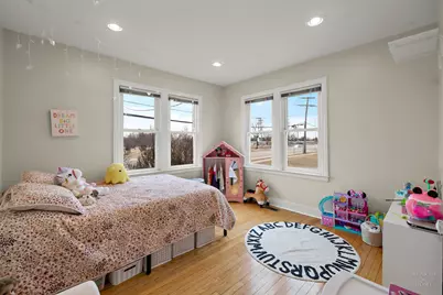 15 W Woodstock Street, Crystal Lake, IL 60014 - Photo 24