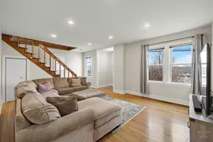 15 W Woodstock St, Crystal Lake, IL 60014 - Photo 2