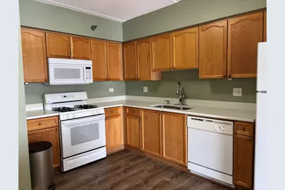 3303 Grove Avenue #310, Berwyn, IL 60402 - Photo 6