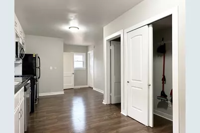 1075 S 7th Avenue, Kankakee, IL 60901 - Photo 8