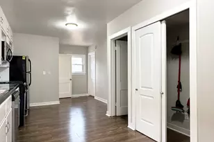 1075 S 7th Ave, Kankakee, IL 60901 - Photo 8