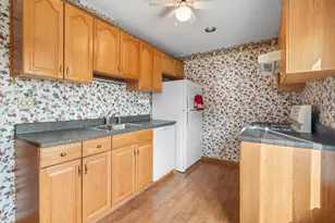 909 E Kenilworth Ave, Palatine, IL 60074 - Photo 6