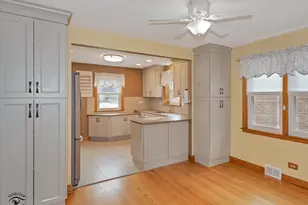 6207 S Austin Ave, Chicago, IL 60638 - Photo 8