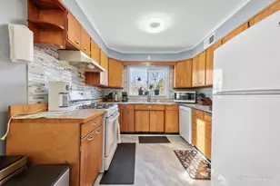 186 Illinois St, Crystal Lake, IL 60014 - Photo 8