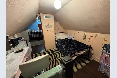 906 Avenue G, Sterling, IL 61081 - Photo 4