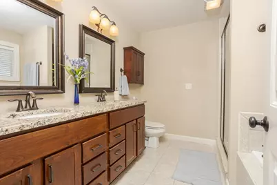 2110 Sinclair Court, Bloomington, IL 61704 - Photo 38