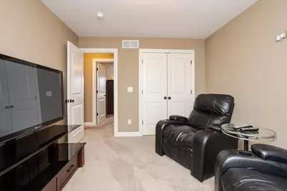 2110 Sinclair Court, Bloomington, IL 61704 - Photo 34