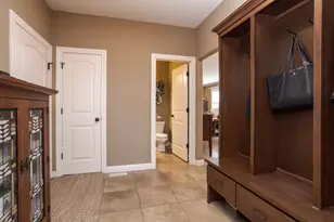 2110 Sinclair Ct, Bloomington, IL 61704 - Photo 26