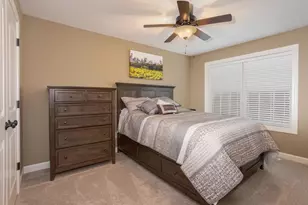 2110 Sinclair Ct, Bloomington, IL 61704 - Photo 30