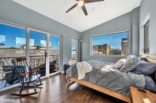 1424 W Grand Ave, Chicago, IL 60642 - Photo 16