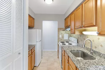 6001 N Kenmore Avenue #511, Chicago, IL 60660 - Photo 6