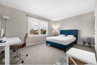 2220 Brookwood Drive, South Elgin, IL 60177 - Photo 12