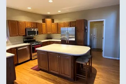 575 Capital Lane, Gurnee, IL 60031 - Photo 2