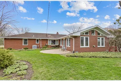 7845 Dana Way, Burr Ridge, IL 60527 - Photo 2