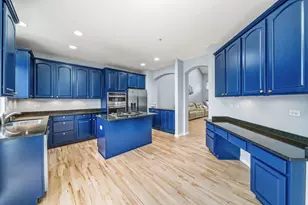 1034 Orchard Pond Ct, Lake Zurich, IL 60047 - Photo 8