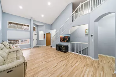 1034 Orchard Pond Court, Lake Zurich, IL 60047 - Photo 6