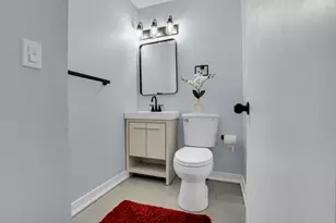 842 Colonial Dr, Wheeling, IL 60090 - Photo 8