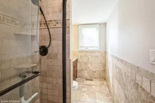 [Address not provided], Hoffman Estates, IL 60169 - Photo 18