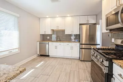 [Address not provided], Hoffman Estates, IL 60169 - Photo 6