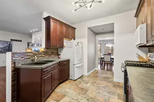 301 Fuller Ave, Streator, IL 61364 - Photo 10