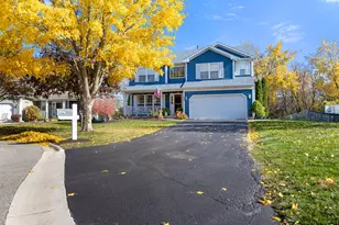 441 Bald Eagle Ct, Grayslake, IL 60030 - Photo 2