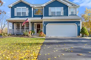 441 Bald Eagle Ct, Grayslake, IL 60030 - Photo 1
